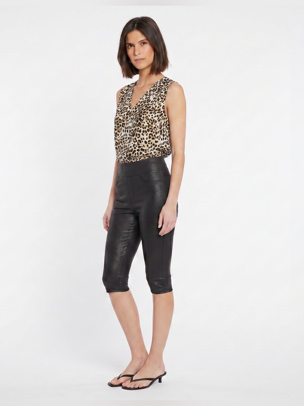 NYDJ Sculpt-Her Lift & Tuck Faux Leather Shaping Capri Pants Tummy Control NWT
